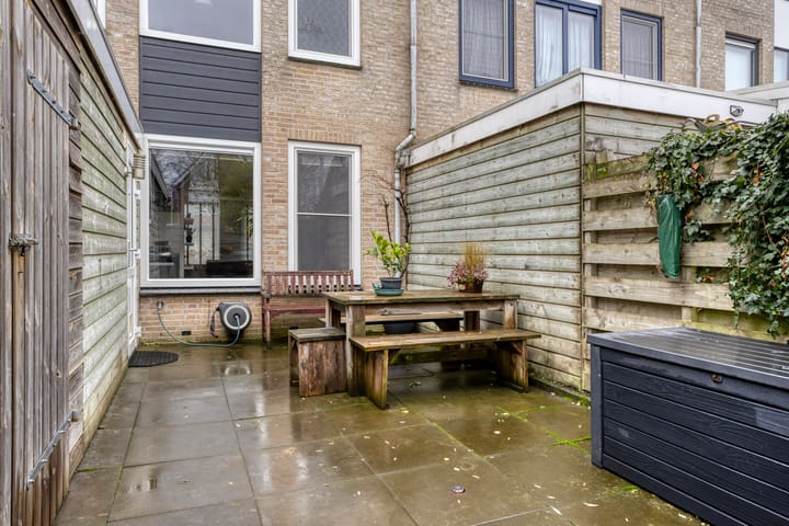 Photo 28 of H Roland Holstlaan 9