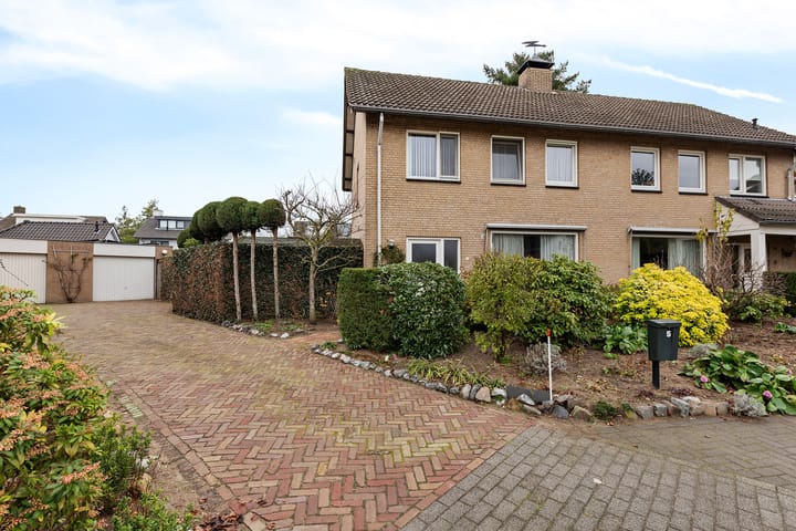 Foto 2 van Oranjeplein 5