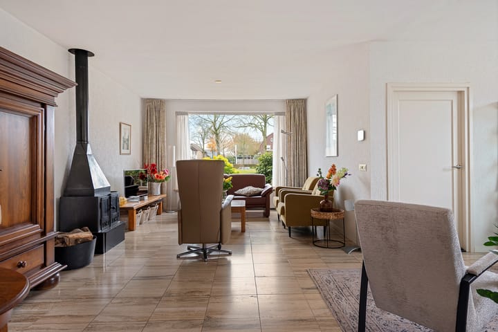 Foto 9 van Oranjeplein 5