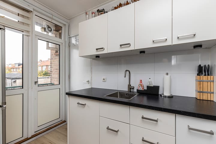 Foto 8 van Breitnerstraat 16