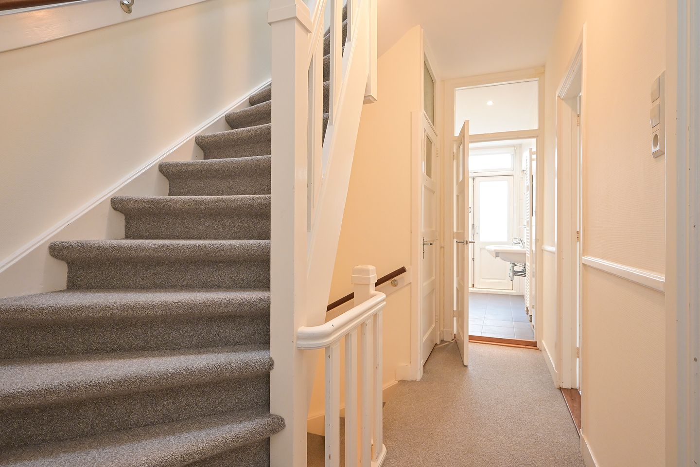 Foto 14 van Roelofsstraat 36