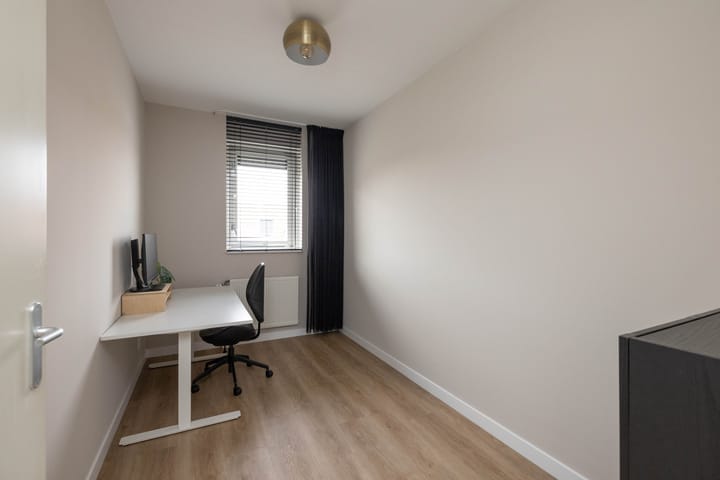 Photo 21 of Honingbij 5