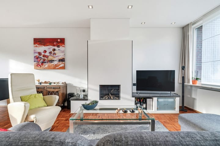 Photo 9 of Barbarastraat 8