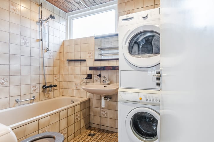 Photo 5 of Dirk Bavolaan 36