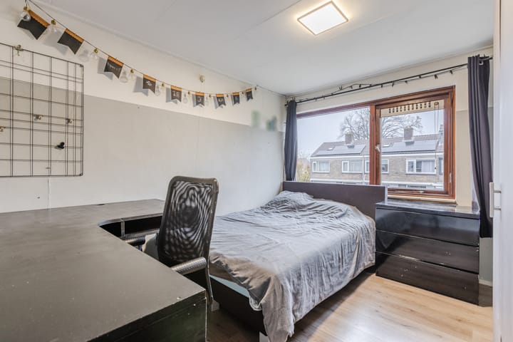 Photo 22 of Dirk Bavolaan 36