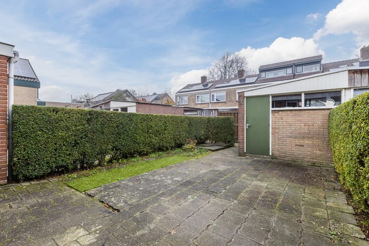 Photo 30 of Dirk Bavolaan 36