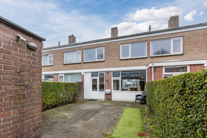 Photo 31 of Dirk Bavolaan 36