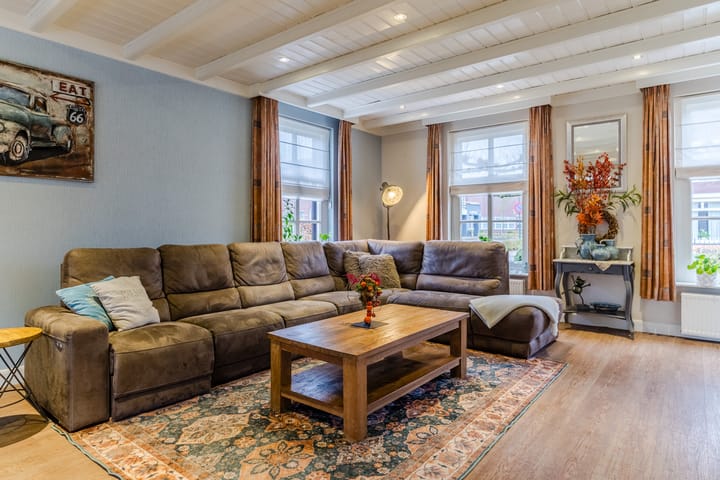 Photo 9 of Hoofdstraat 44