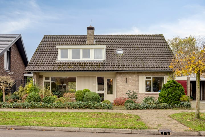 Foto 4 van Albert Schweitzerstraat 11