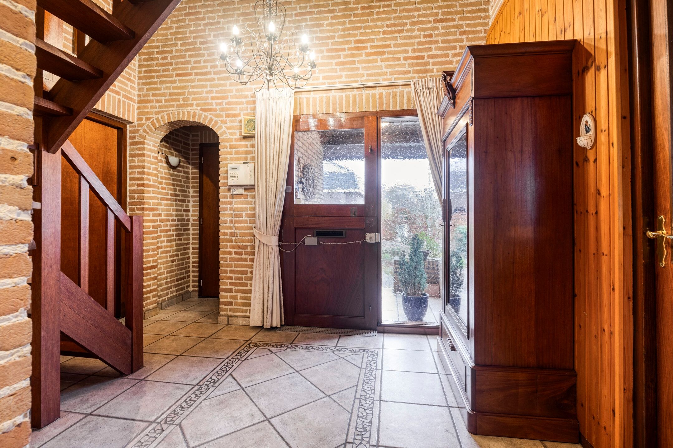 Foto 3 van van den Broecksingel 1