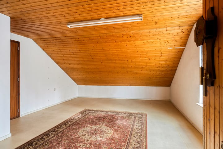 Foto 24 van van den Broecksingel 1