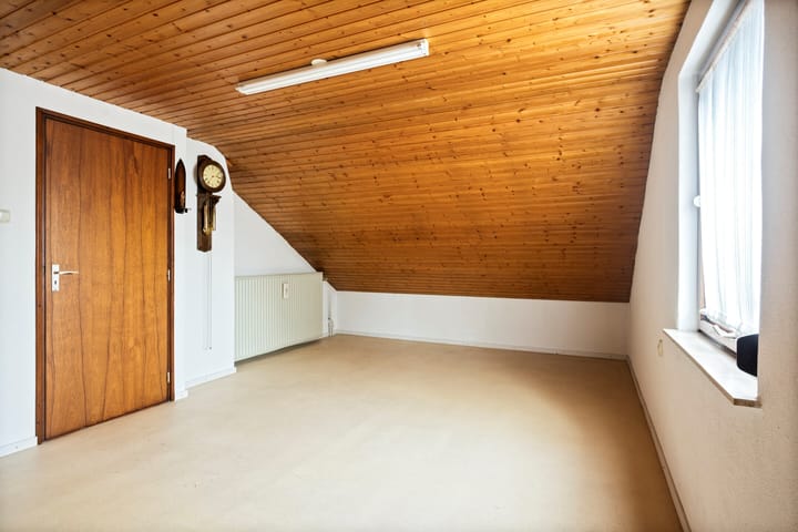 Foto 25 van van den Broecksingel 1