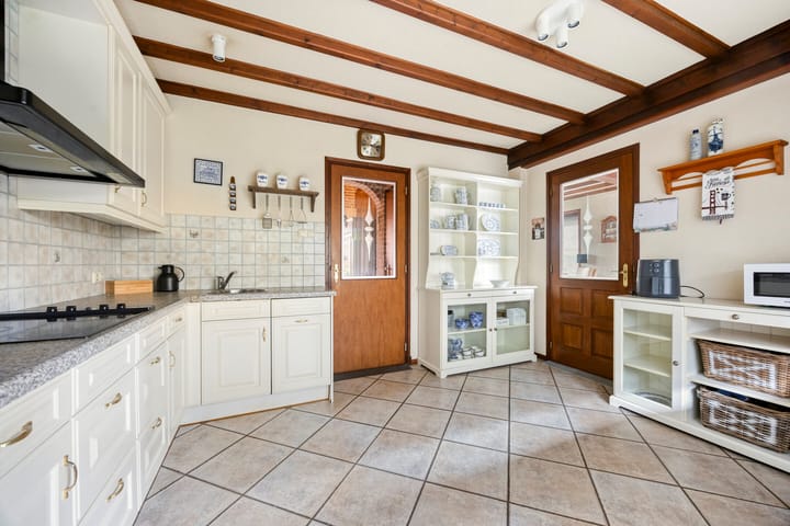 Foto 12 van van den Broecksingel 1