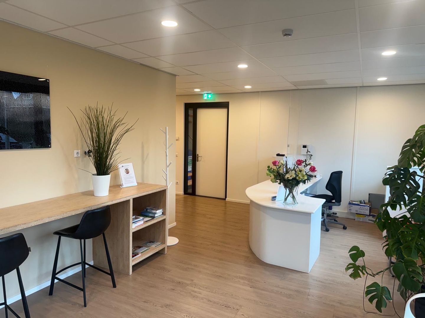 Bekijk foto 5 van Veteranenlaan 1