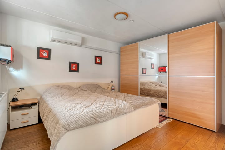 Photo 14 of Border 14