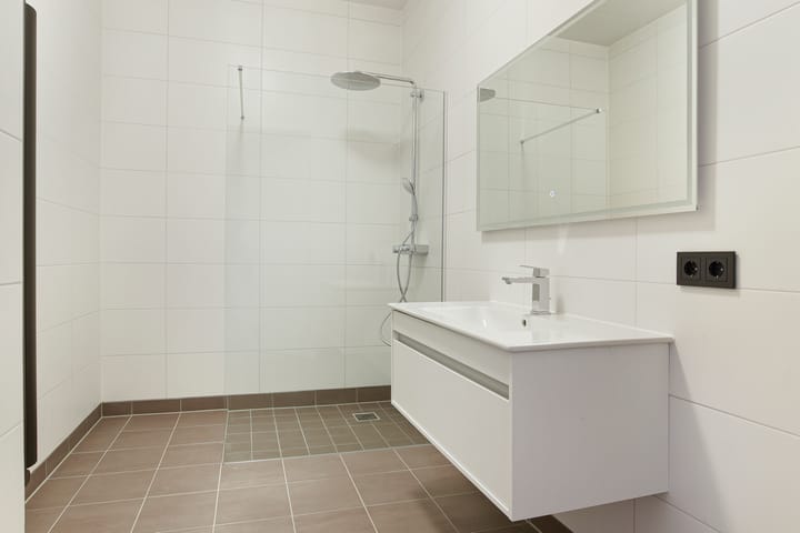 Foto 13 van Karl Weisbardstraat 147