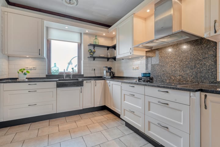 Foto 19 van Hoofdweg 109