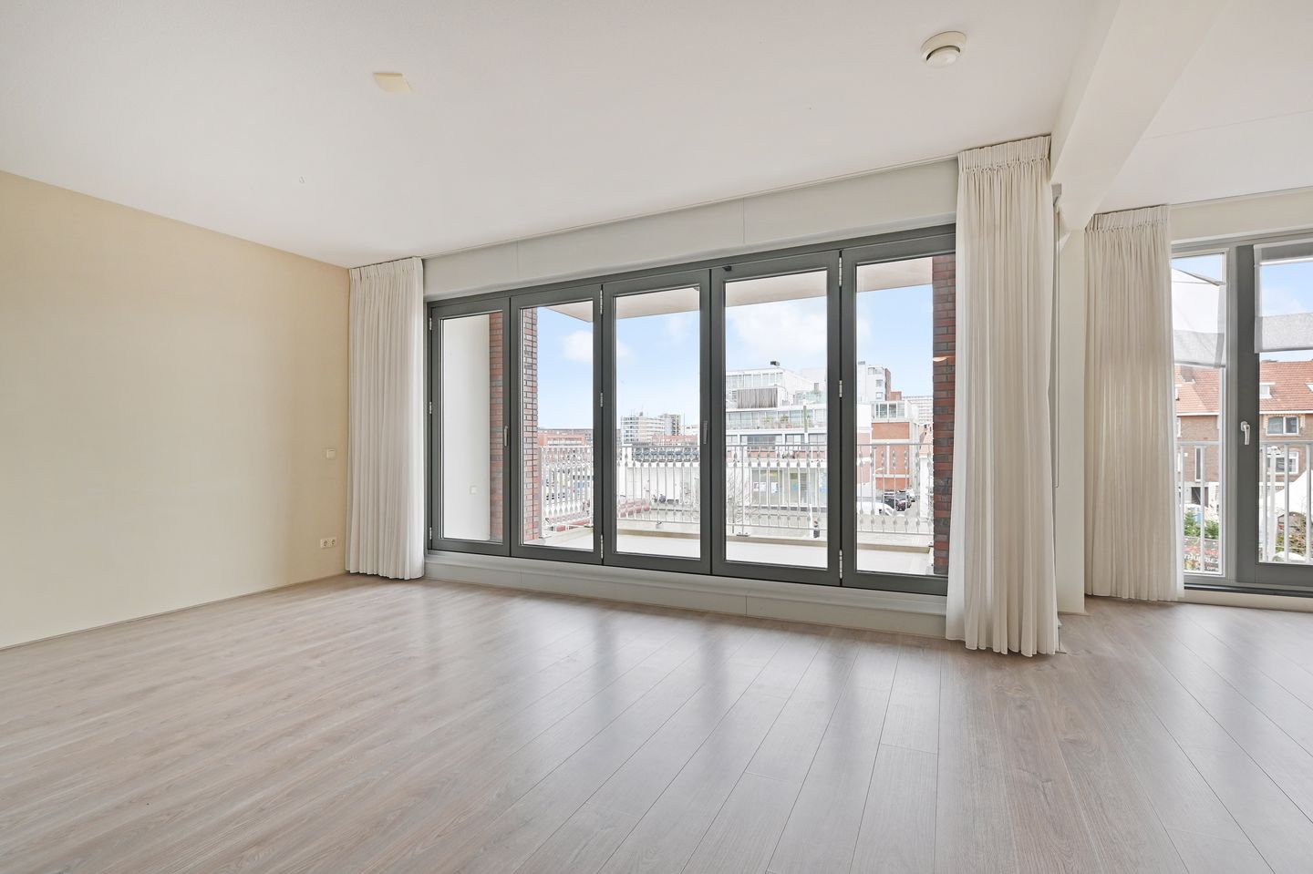 Foto 10 van Dr. Lelykade 82-A