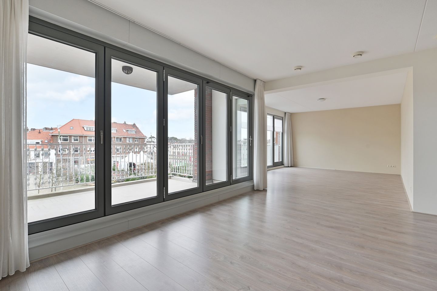 Foto 20 van Dr. Lelykade 82-A