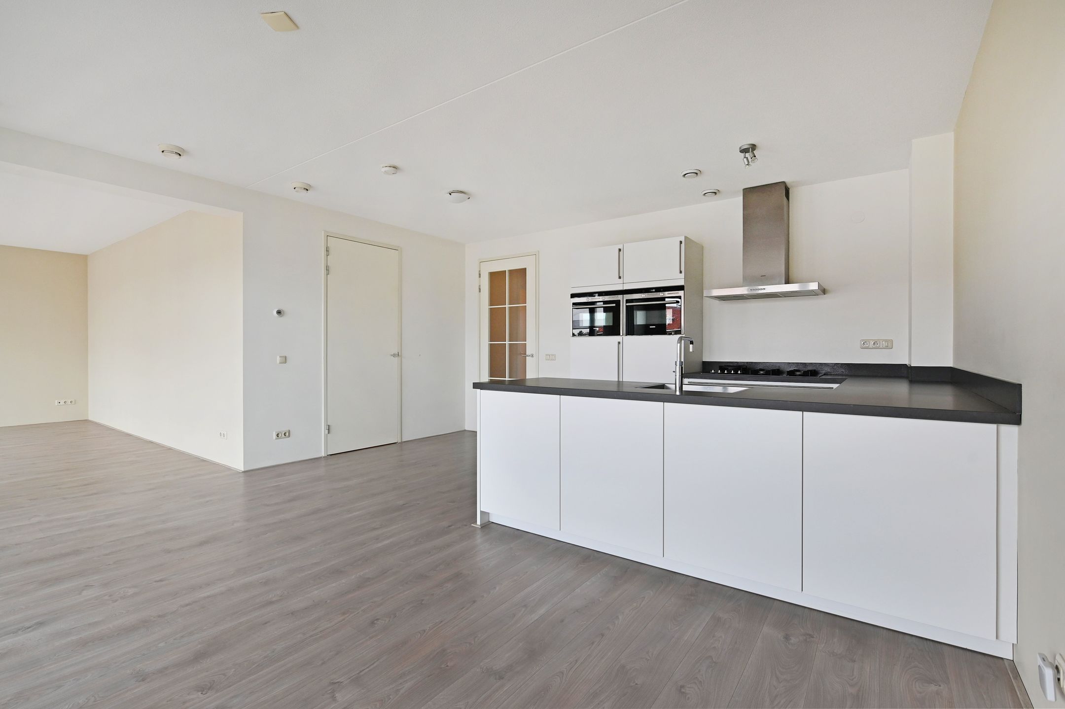 Foto 24 van Dr. Lelykade 82-A