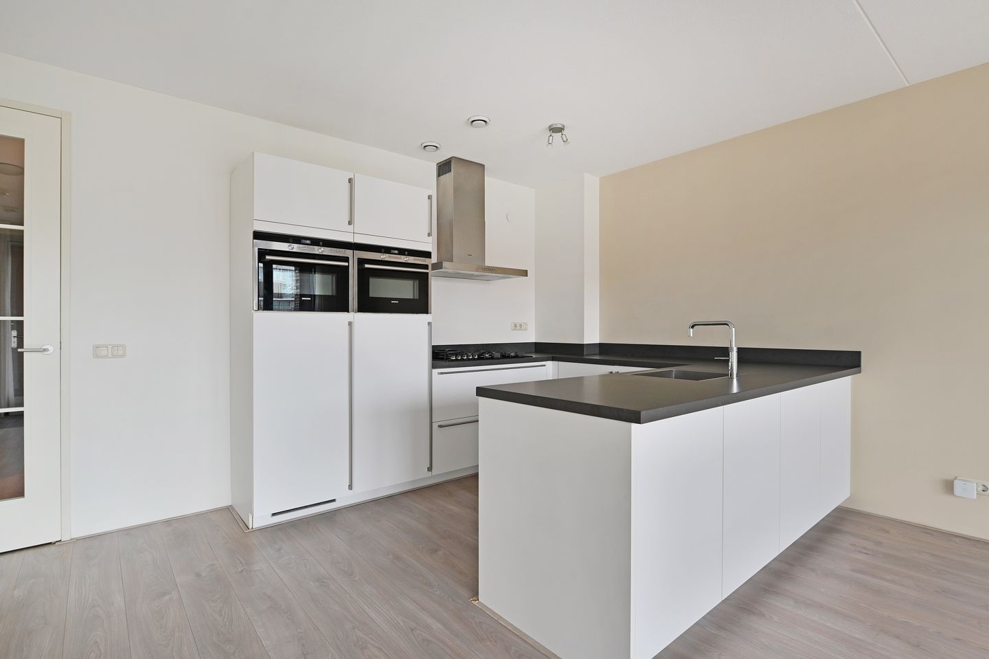 Foto 25 van Dr. Lelykade 82-A