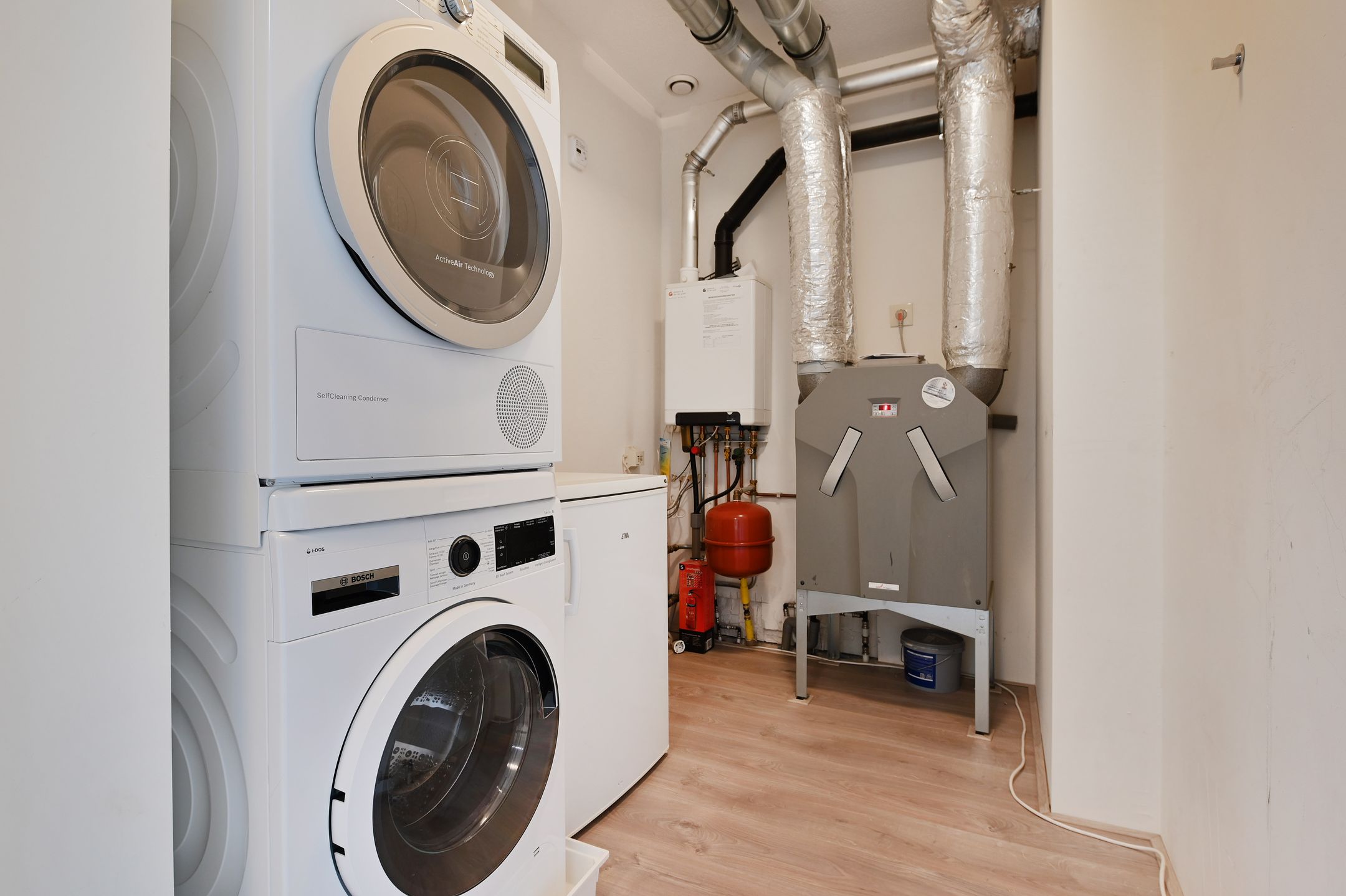 Foto 42 van Dr. Lelykade 82-A