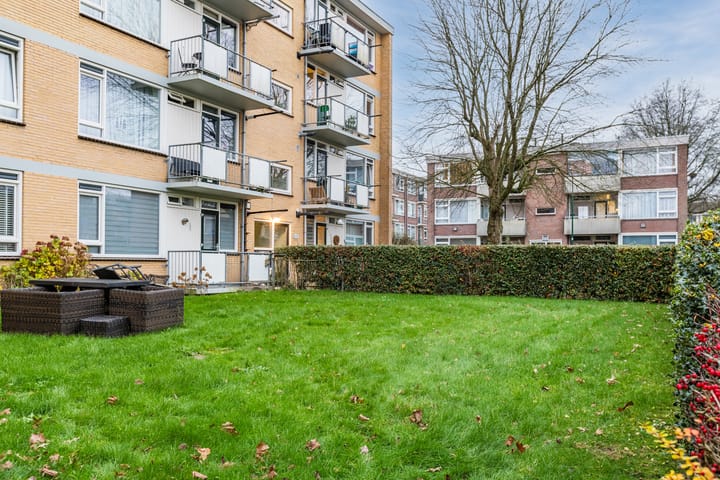 Photo 44 of Vermeerlaan 65