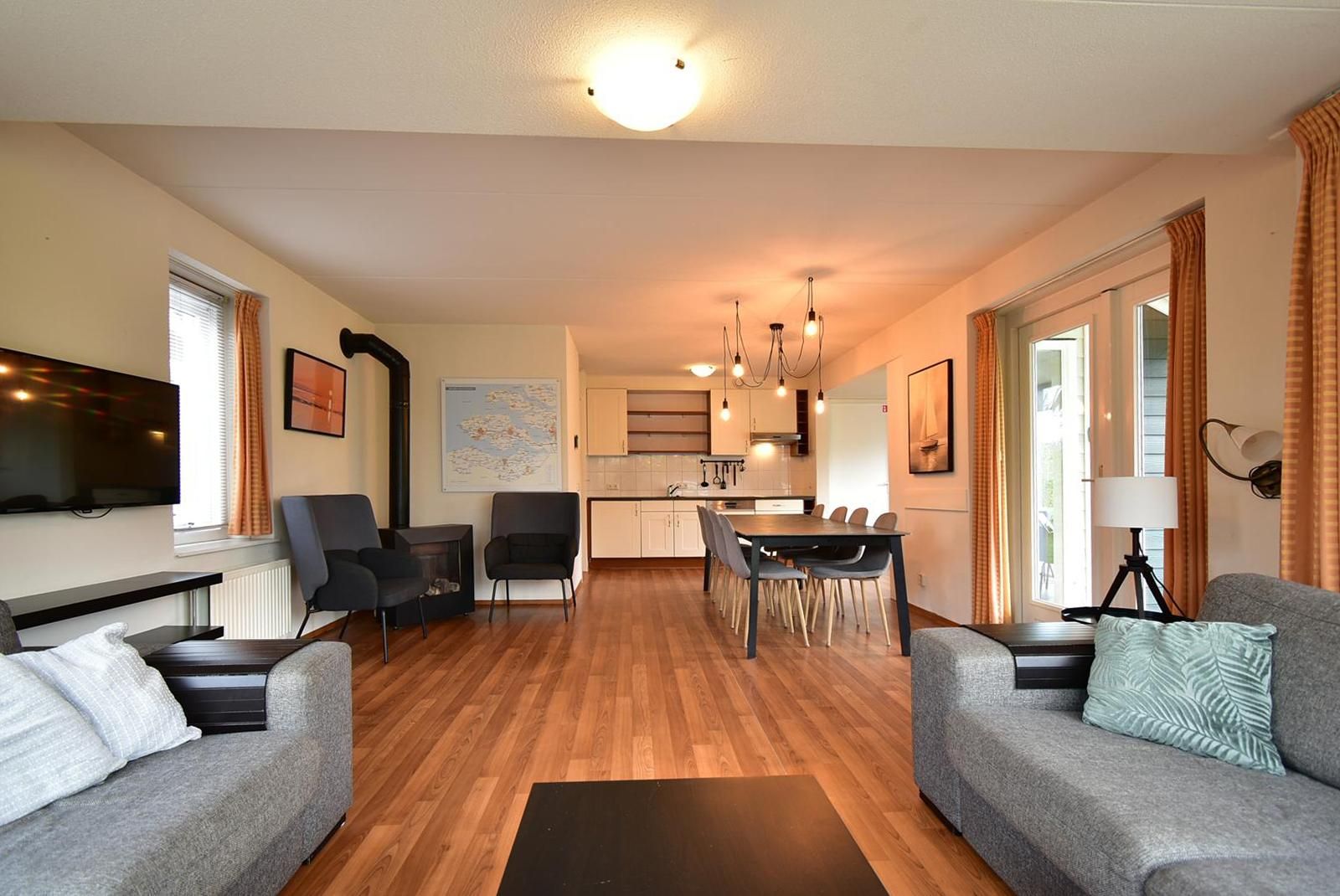 4-bedroom freehold villa in Bruinisse — photo 4 of 5