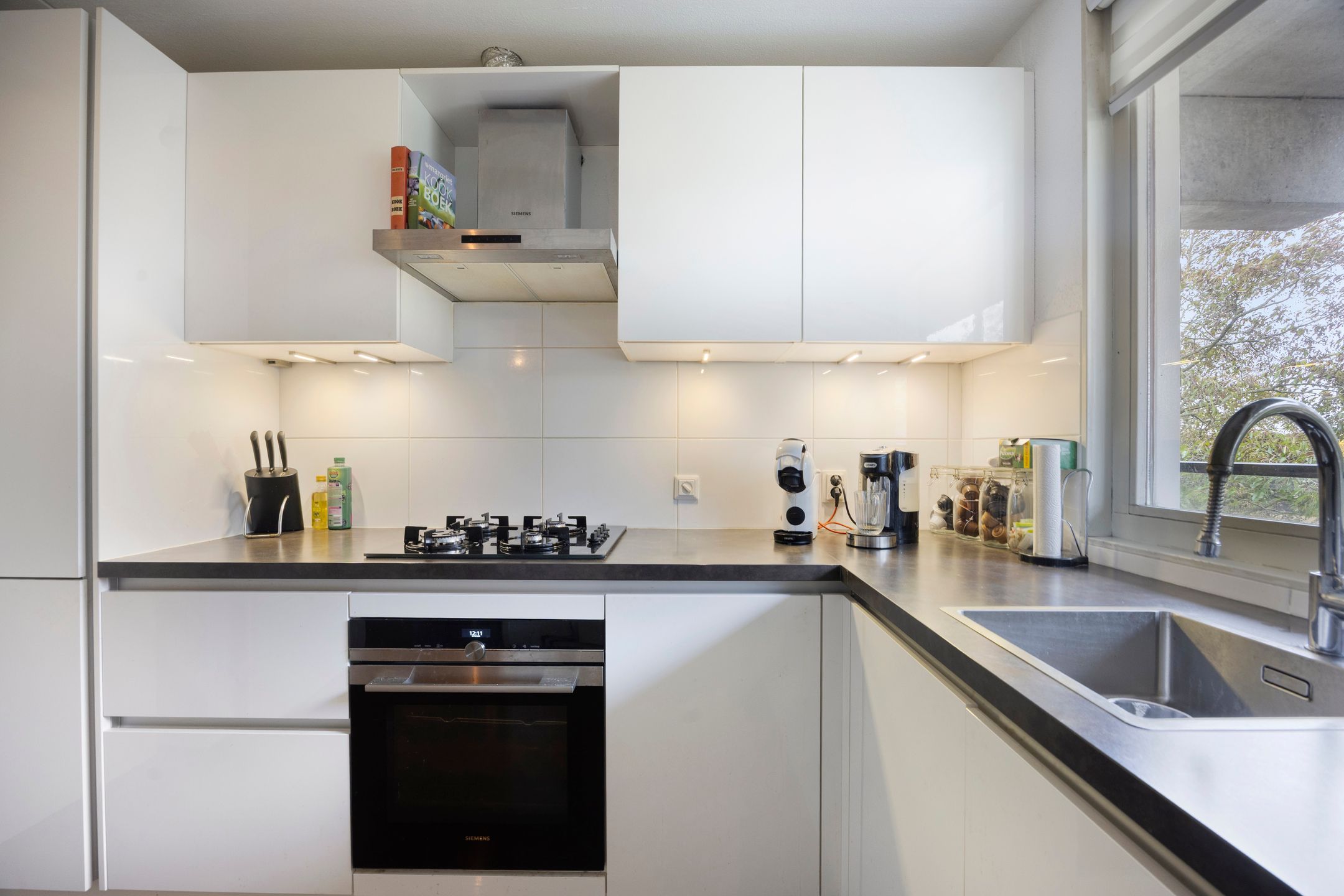 Foto 24 van Louis Armstronglaan 55