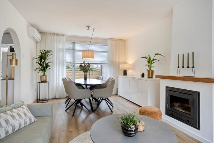 Foto 12 van van Caldenborghstraat 1