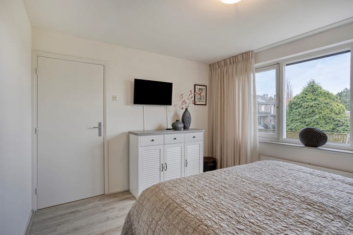 Foto 17 van van Caldenborghstraat 1