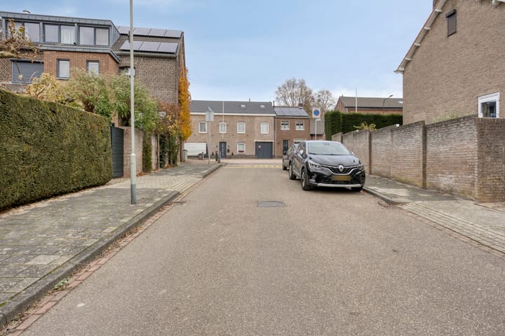 Foto 34 van van Caldenborghstraat 1