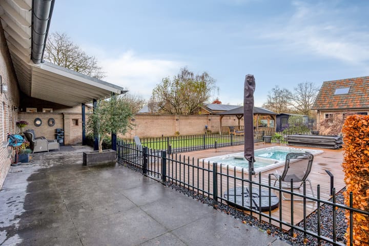 Foto 49 van Monseigneur van den Hurklaan 12-A