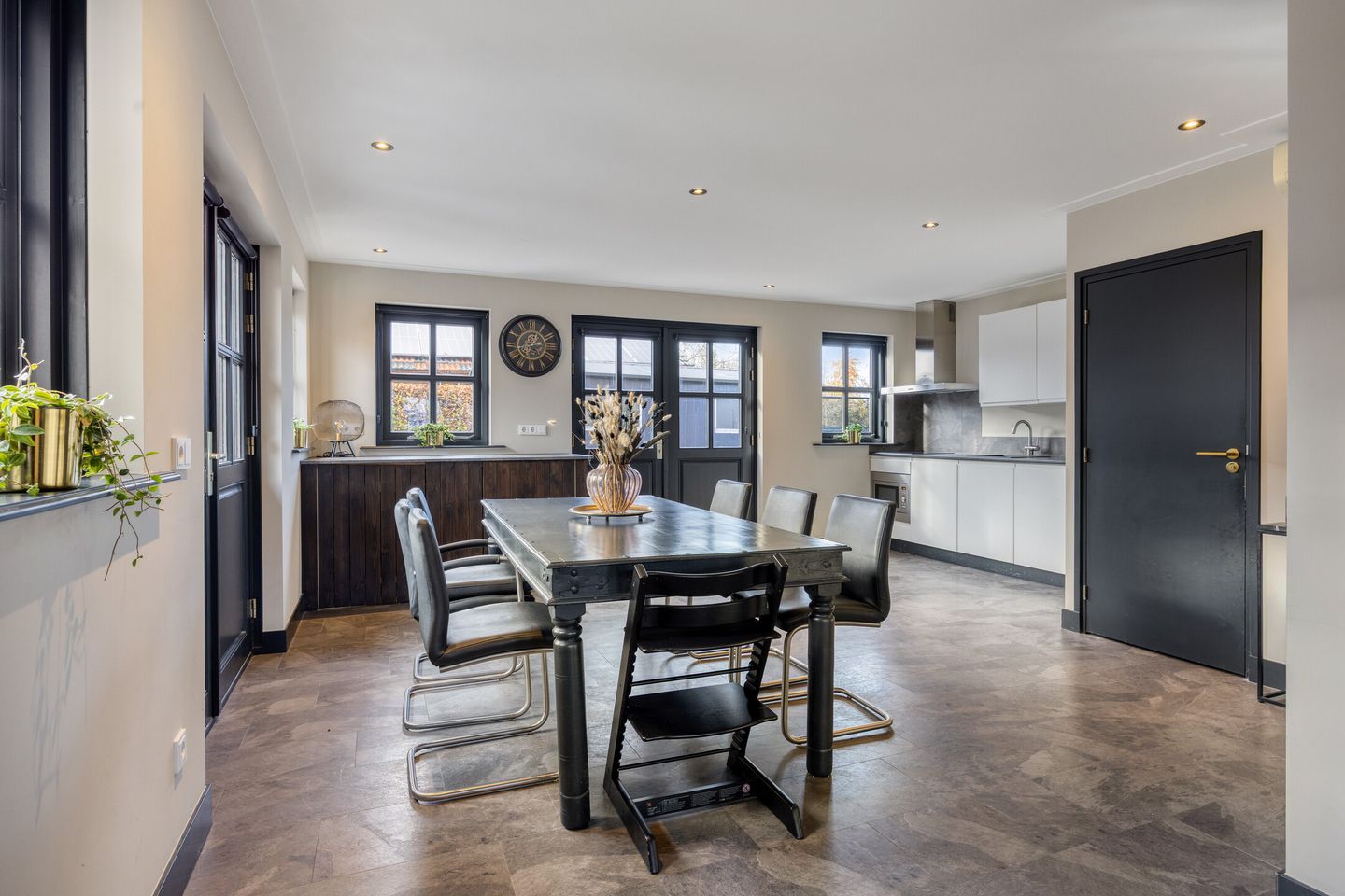 Foto 59 van Monseigneur van den Hurklaan 12-A