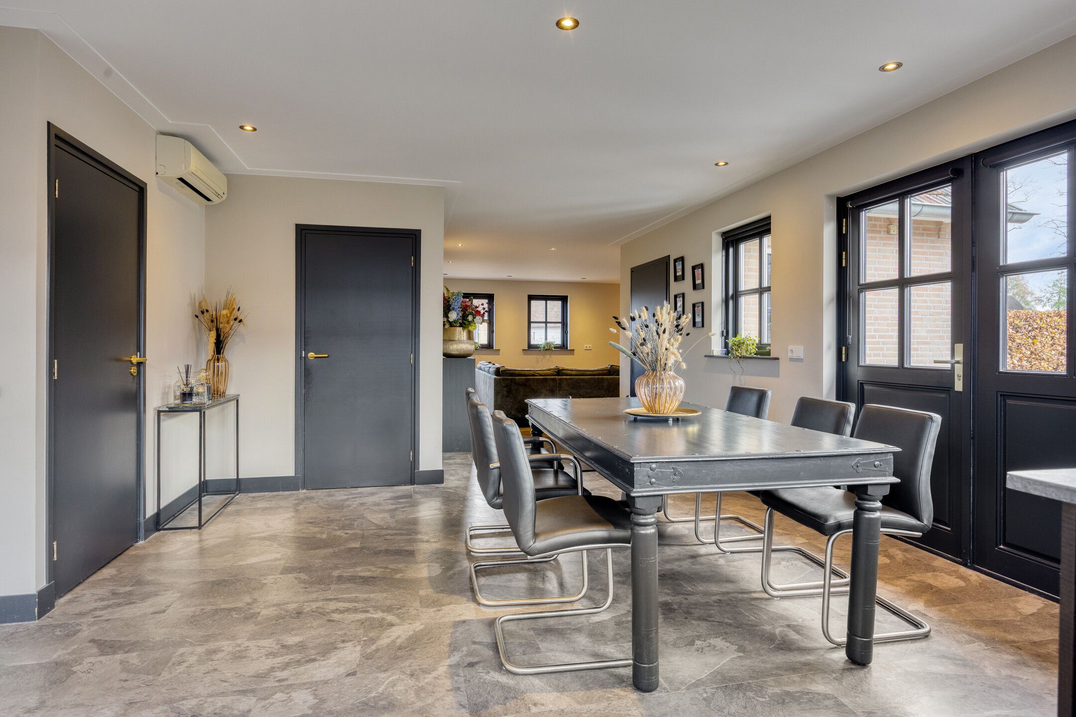 Foto 60 van Monseigneur van den Hurklaan 12-A