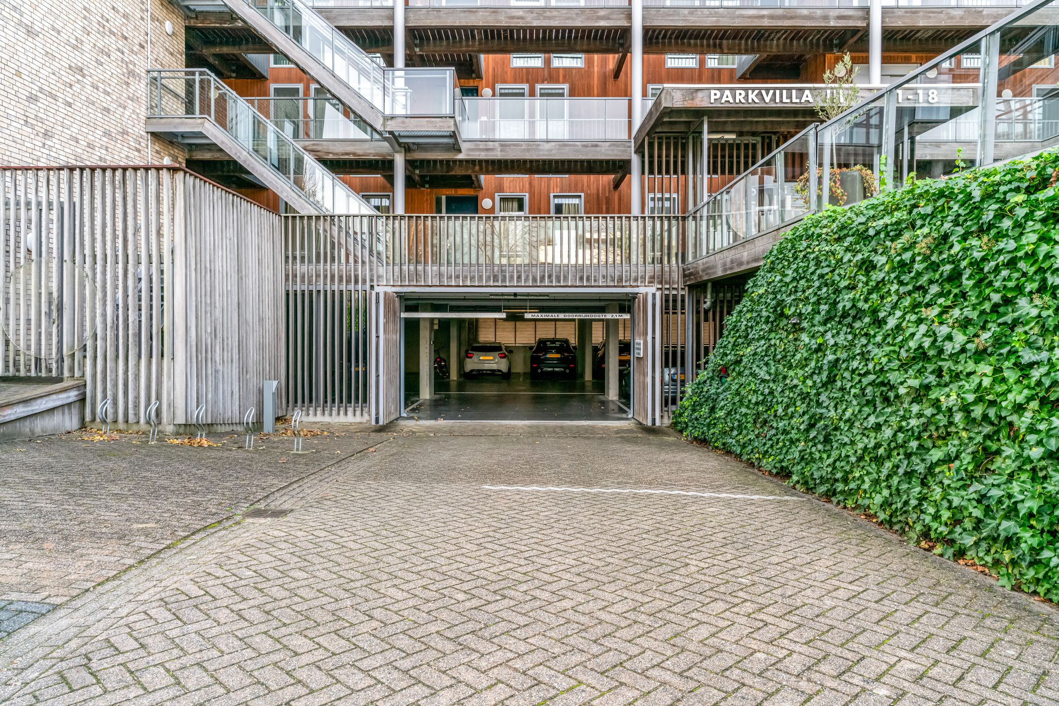 Foto 30 van Vriendschaplaan 11