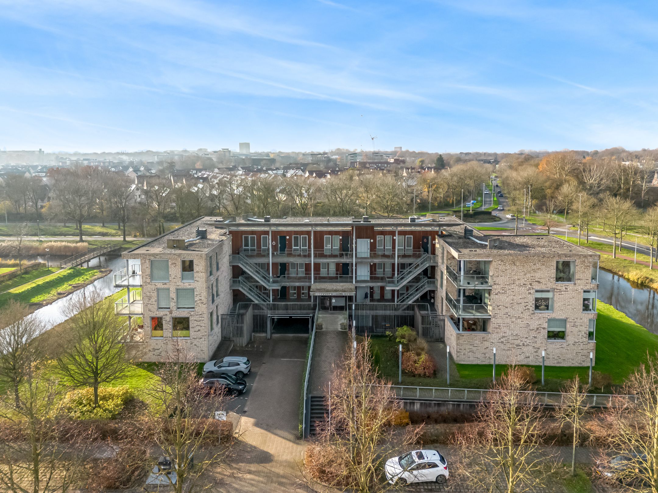 Foto 36 van Vriendschaplaan 11