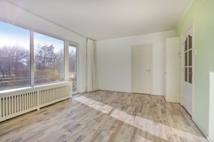 Photo 12 of Dr. Van der Zandestraat 21