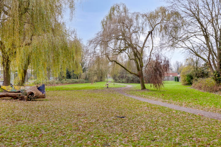 Photo 23 of Dr. Van der Zandestraat 21