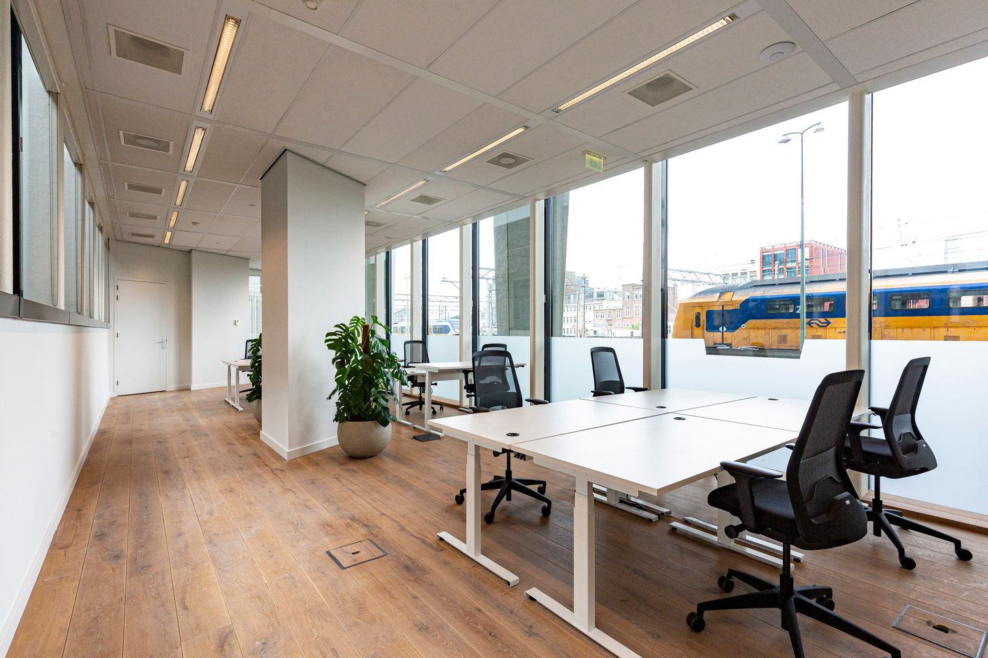 Bekijk foto 3 van Oosterdoksstraat 80