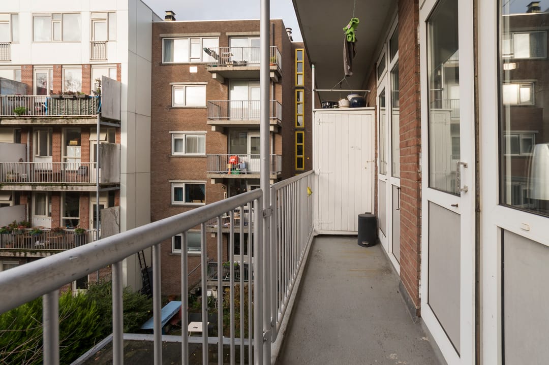 Photo 11 of Camperstraat 44-2