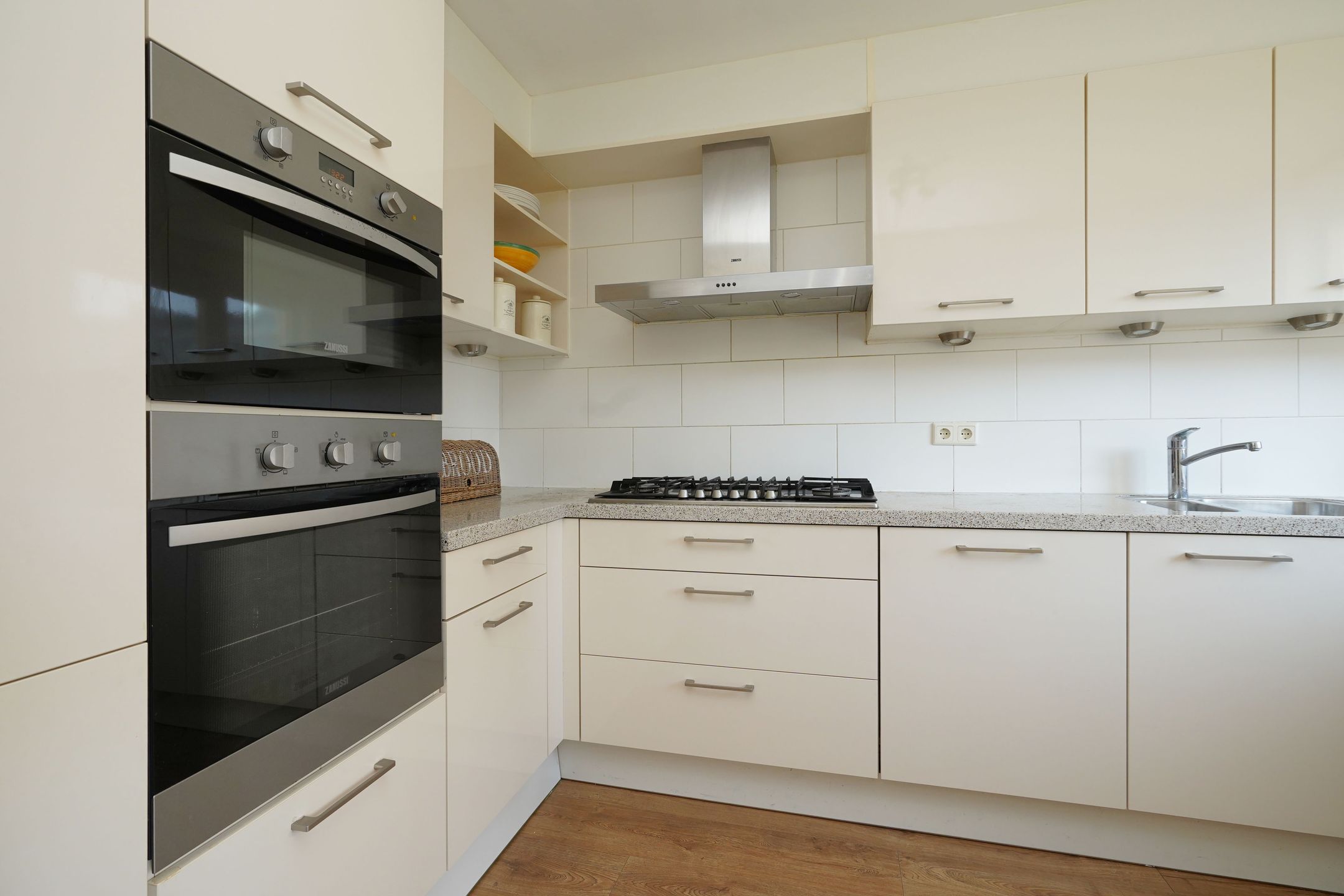 Foto 24 van Gevers Deynootplein 88