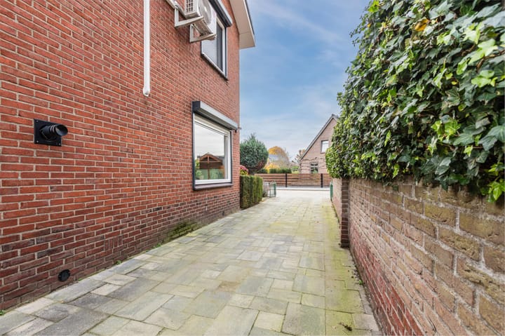 Photo 4 of van den Berghweg 48