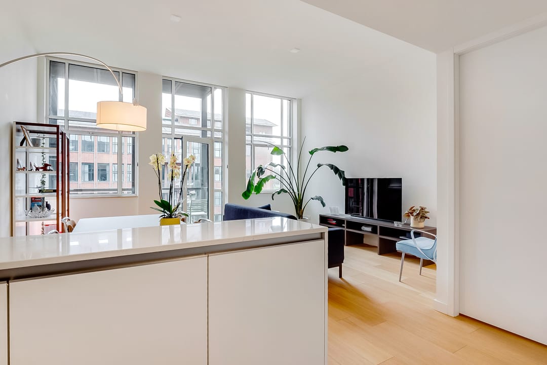 Foto 11 van Plesmanweg 499