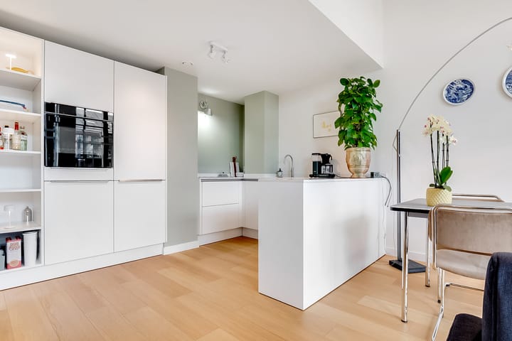 Foto 12 van Plesmanweg 499