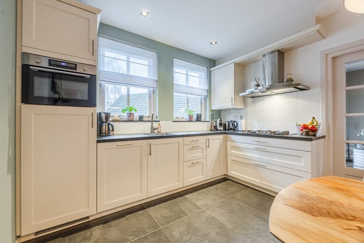 Photo 12 of Bleekweide 2