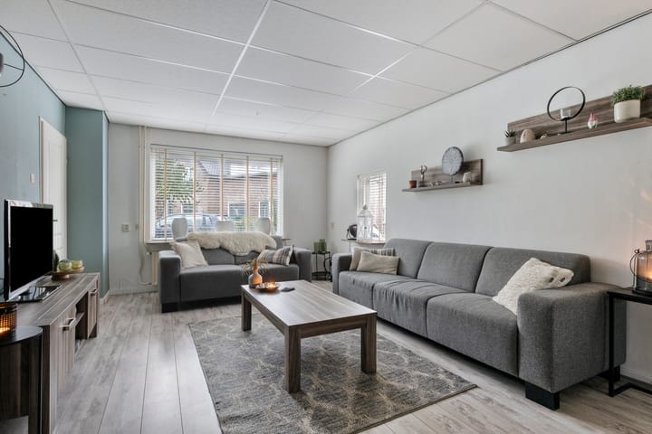 Photo 6 of Leliestraat 63