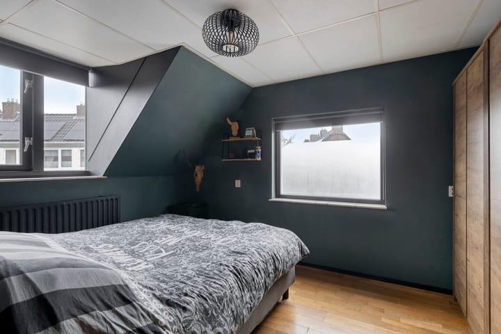 Photo 11 of Leliestraat 63