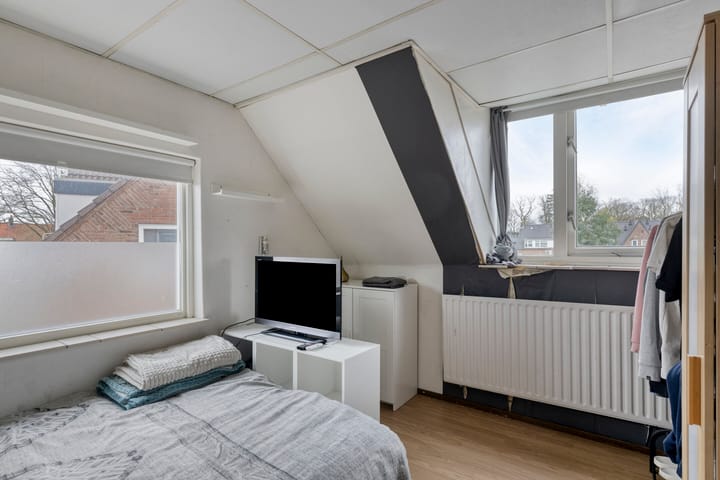 Photo 13 of Leliestraat 63