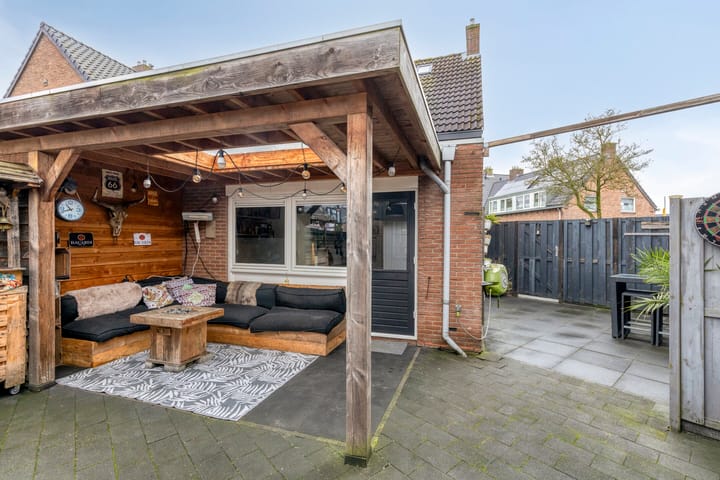 Photo 4 of Leliestraat 63